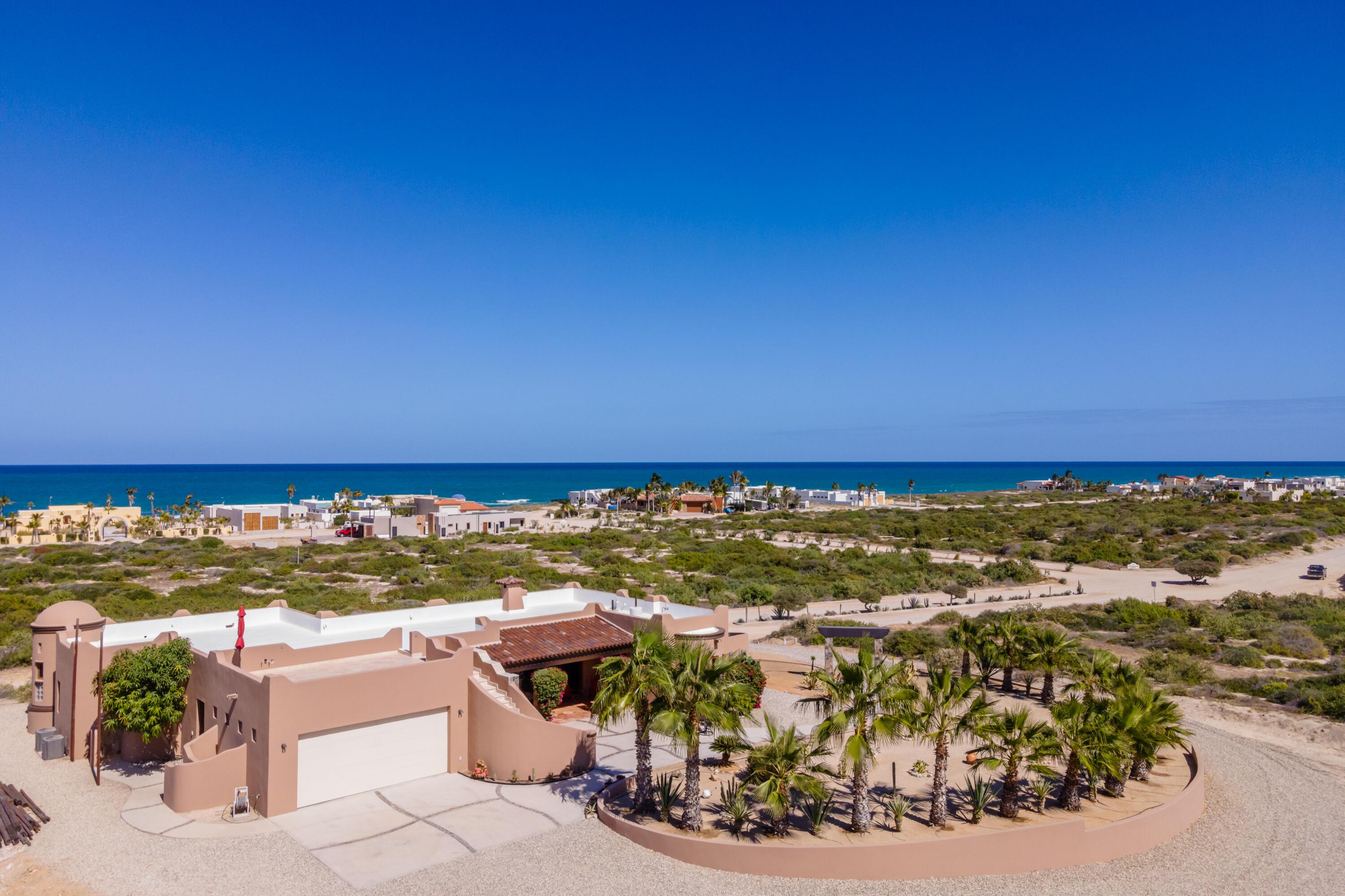 D8 Ave Sierra Vista, Casa del Cielo, East Cape