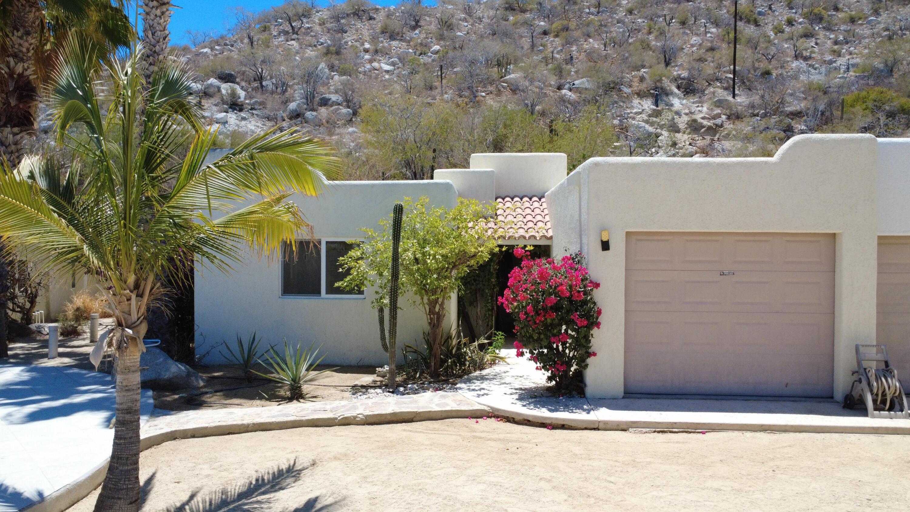 1 Johanna, Condo Las Piedras # 2, East Cape