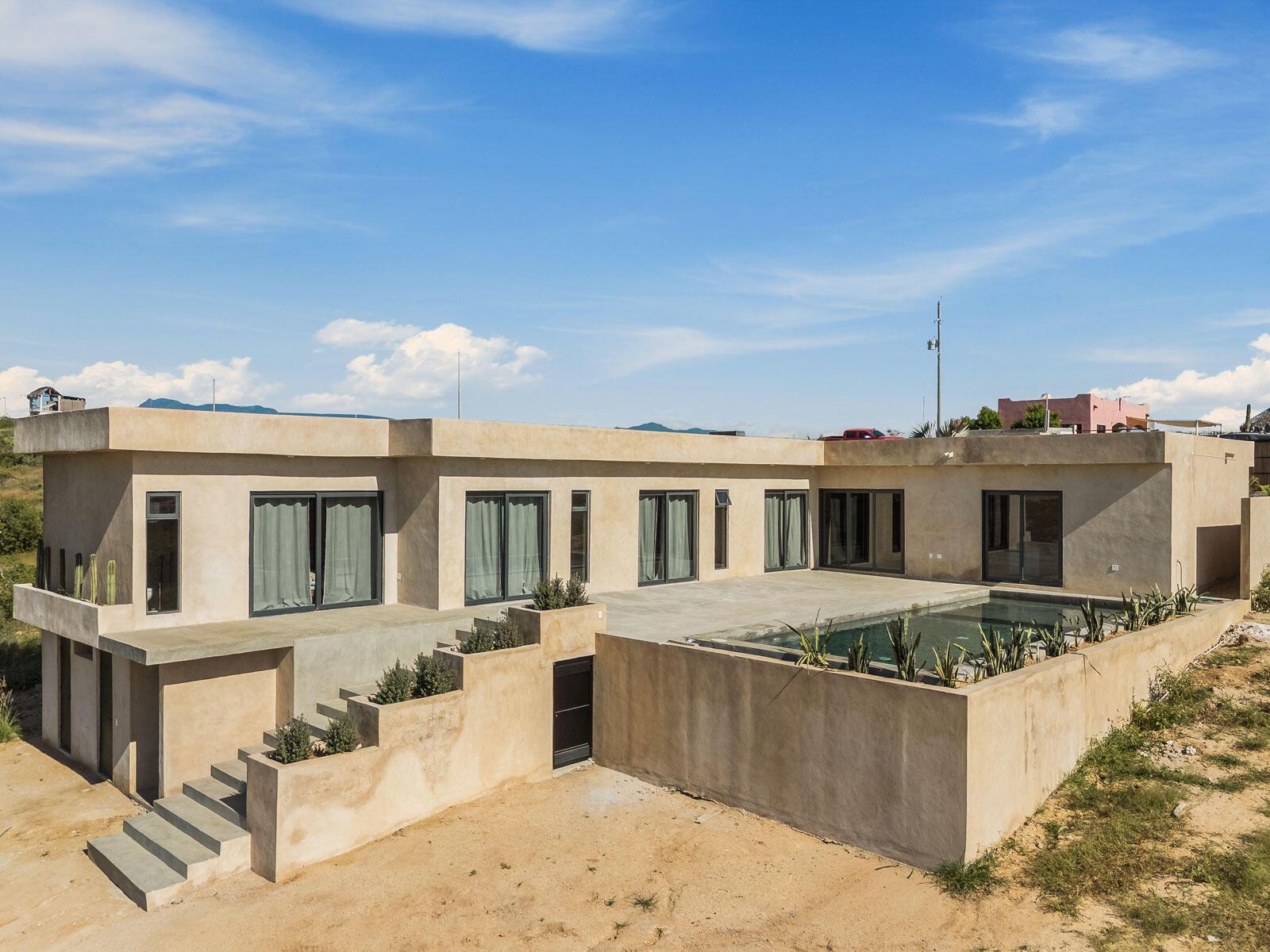 Casa Cielo, Pacific