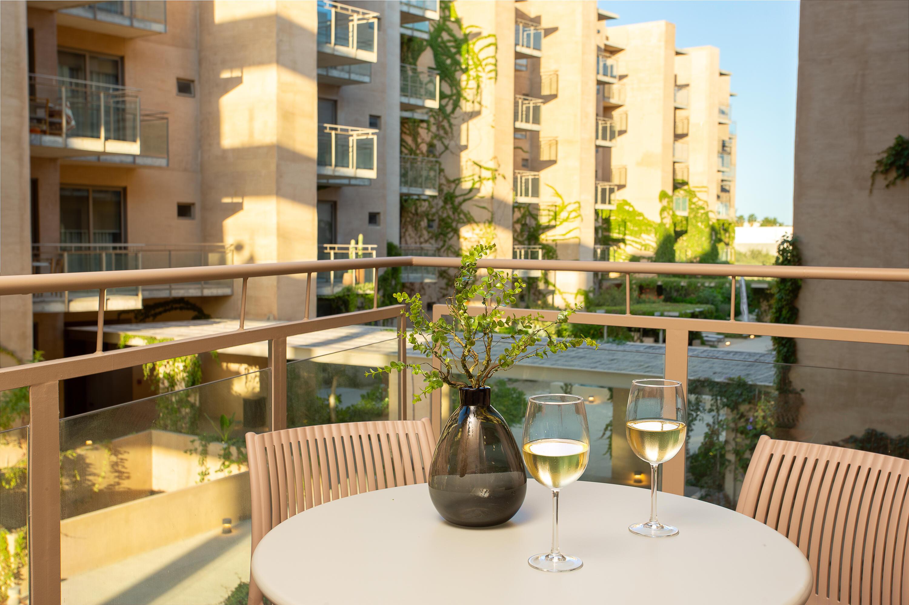 Luxury || Financing Available, Las Arenas 2 Br Turn- Key, Cabo Corridor