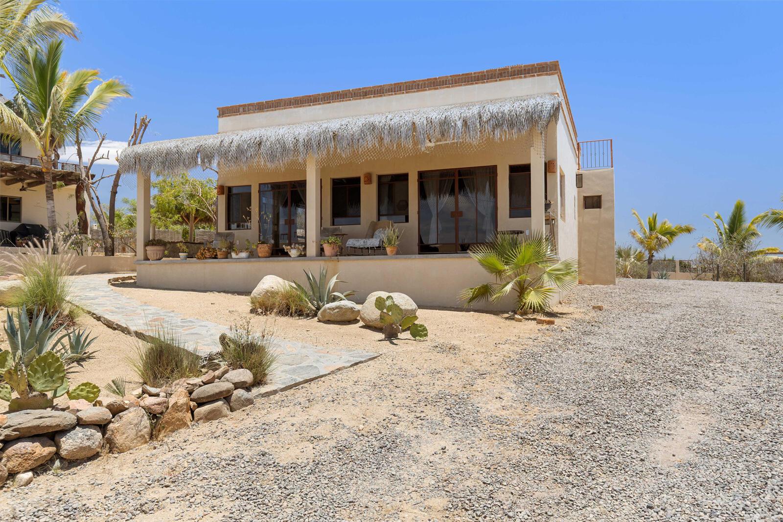 Casita La Morada, Pacific