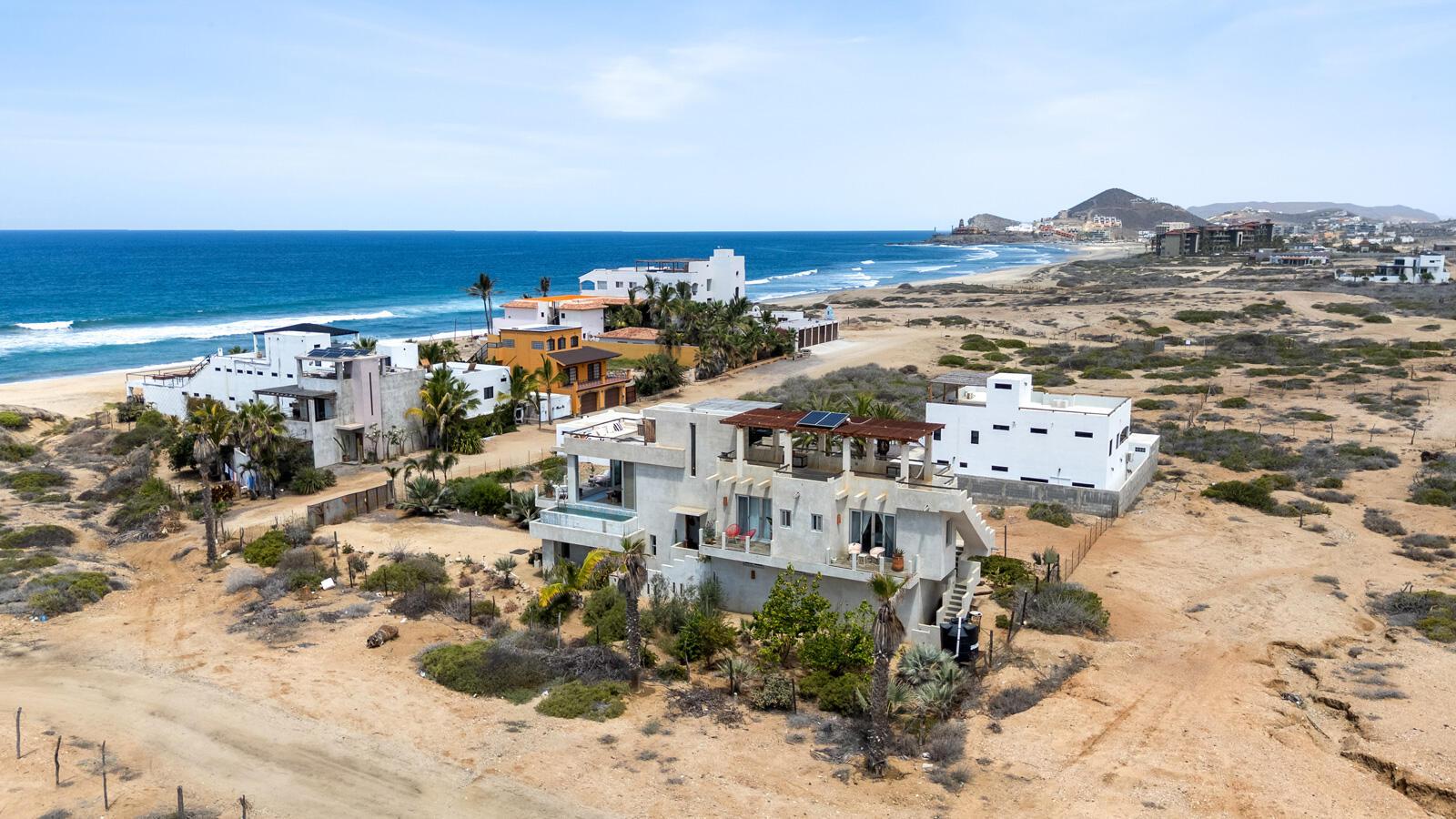 Casa Cumpleaños, Pacific