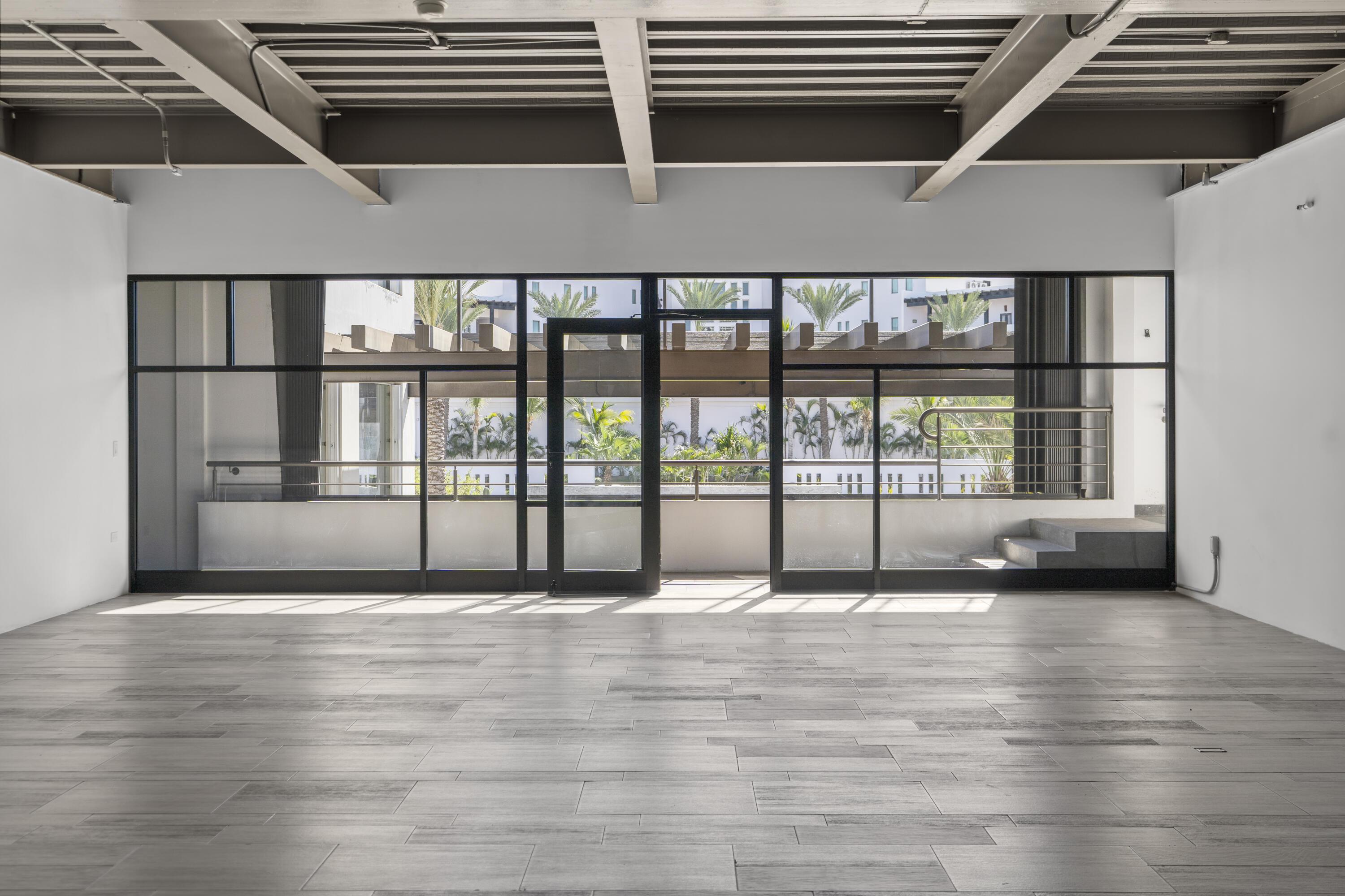 | M4 | Multi-Tenant Commercial Spaces, Newly Renovated, San José del Cabo