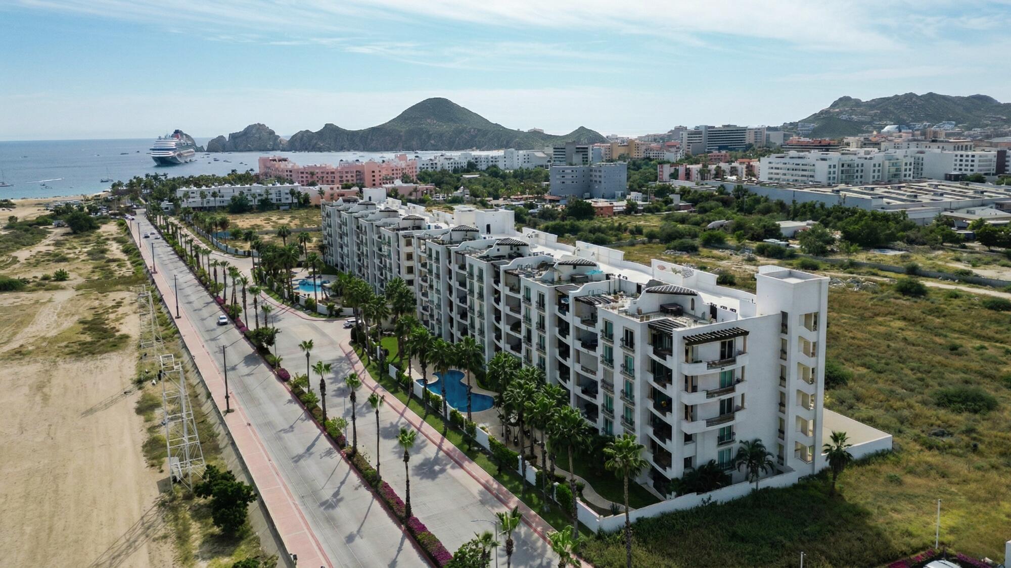 208h Fte Hotel 8 Cascadas Medano, Villa Laureles Pcv, Cabo San Lucas