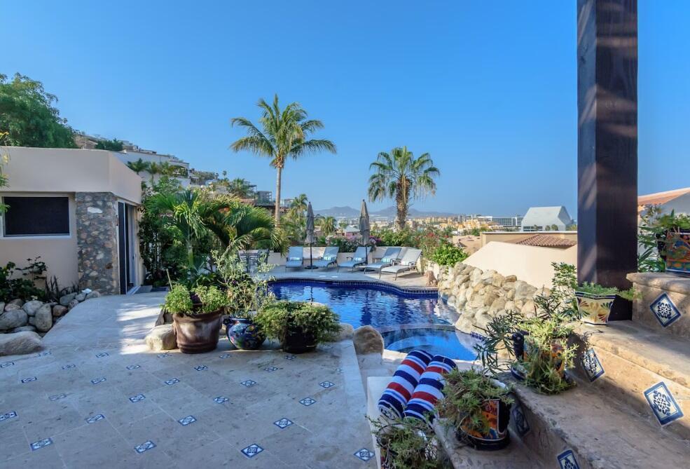 Cam. del Cerro, Casa Chelsea, Cabo San Lucas