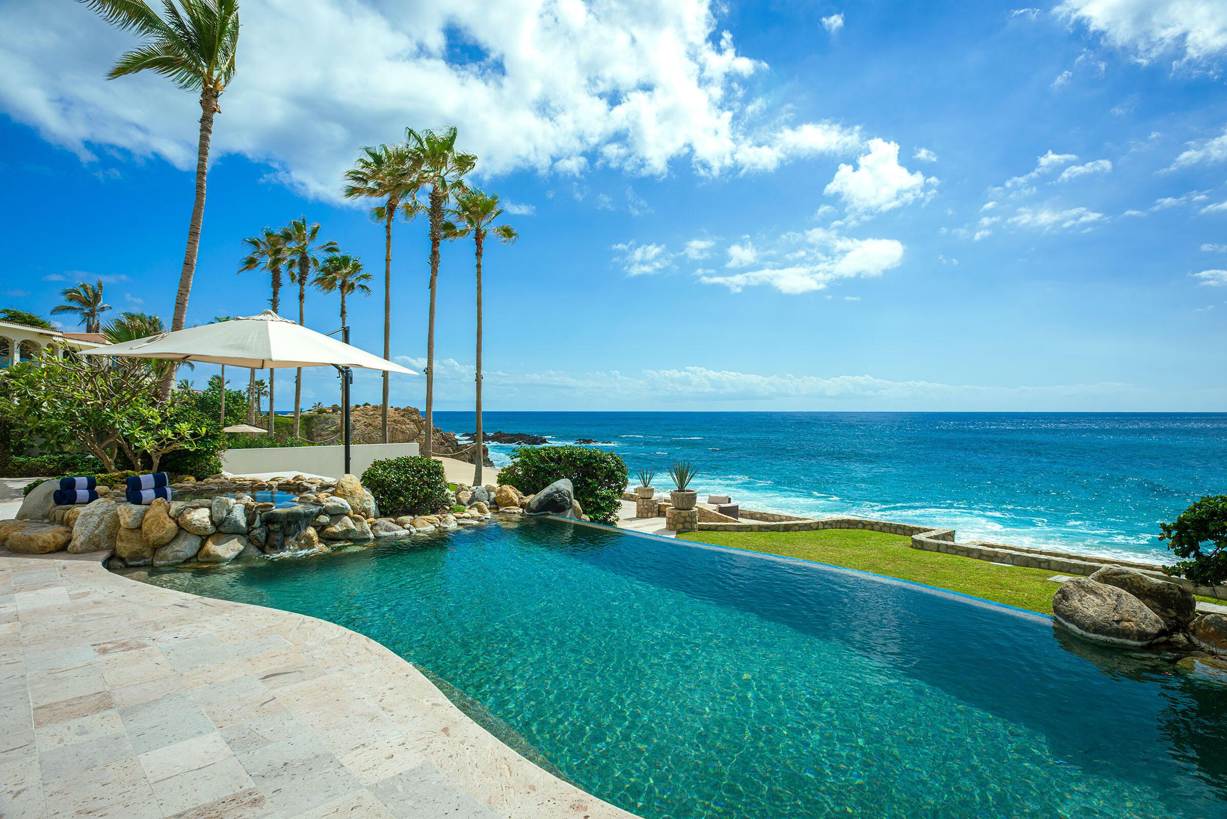 Casa Edwards Too, San José Corridor