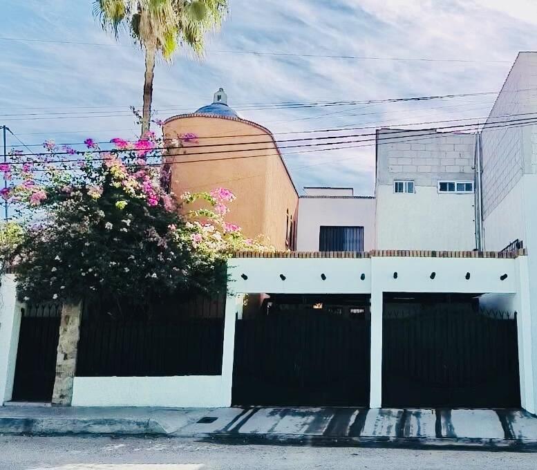 3980 Lic. Antonio Álvarez Rico, Casa Alvarez Rico, La Paz
