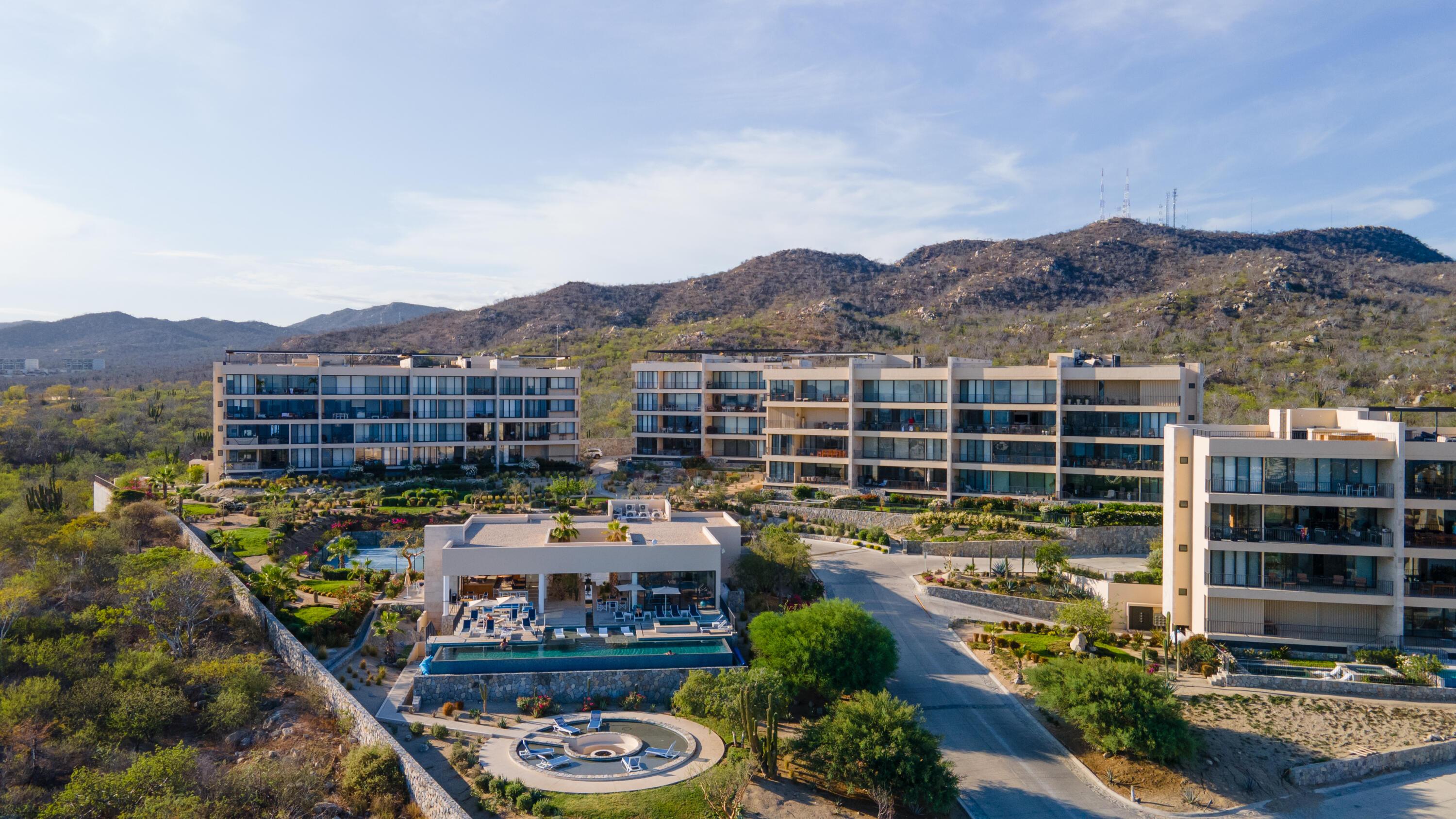 Solaria G, Cabo Corridor