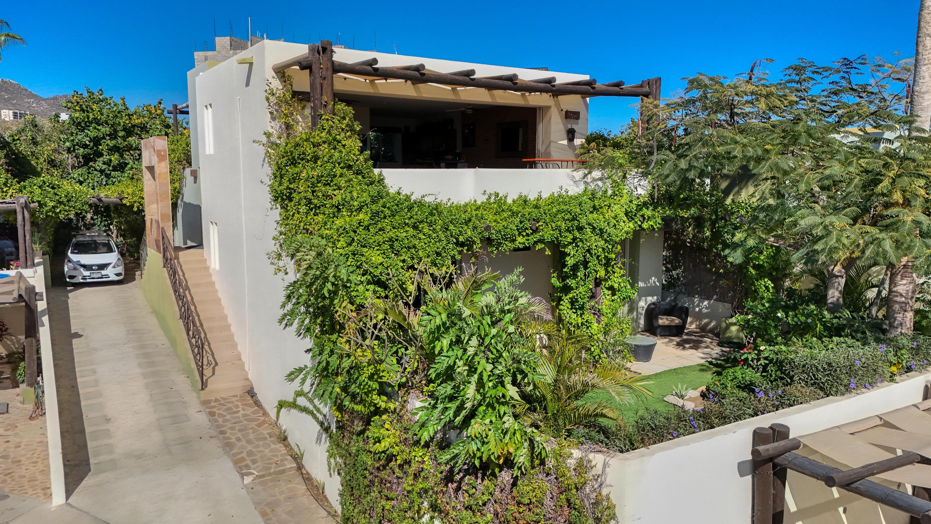 E2 Calle Sirenas, Casa Golden Horizon, Cabo Corridor