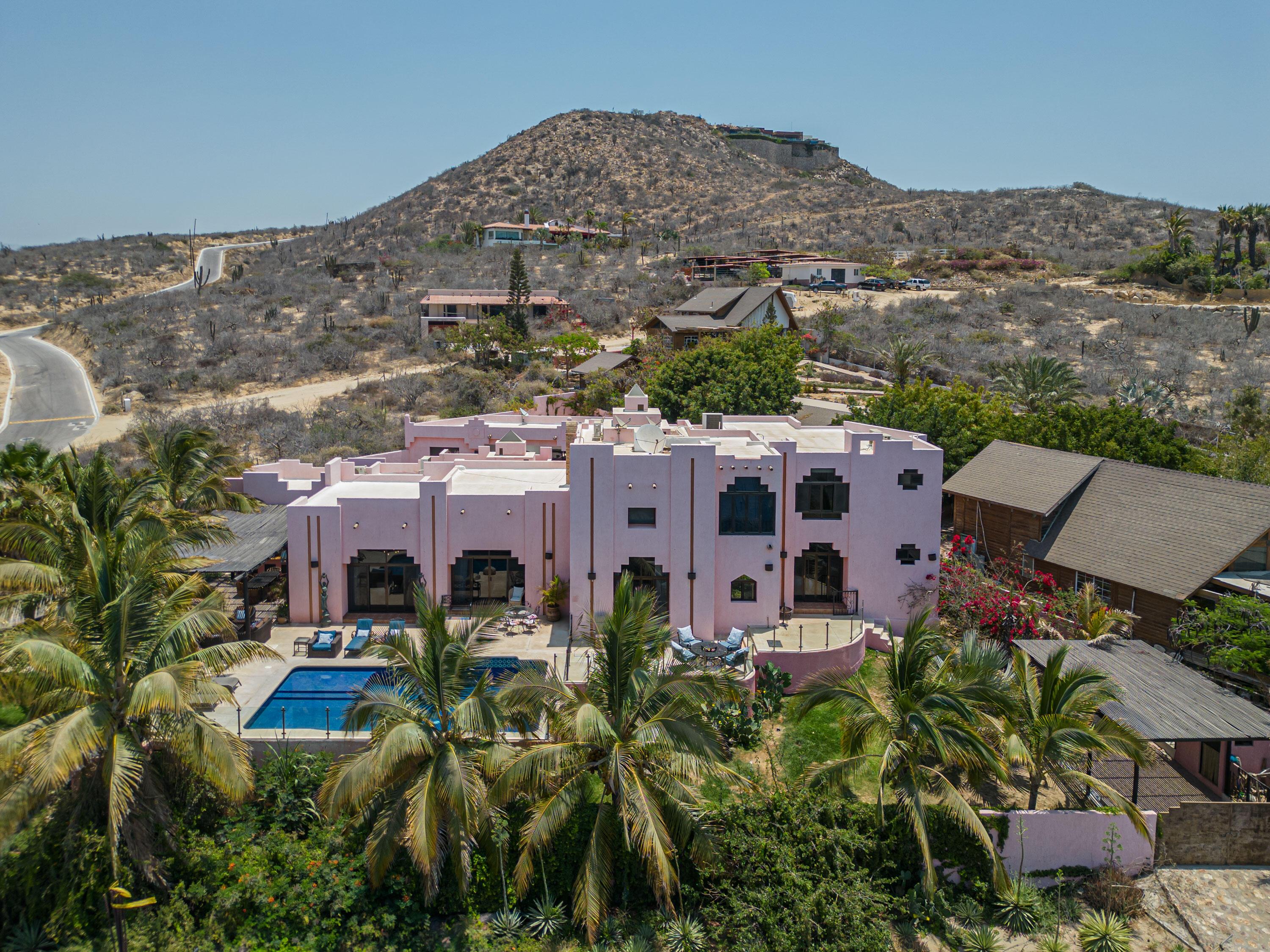 6 Colinas, Villa Rosa, Pacific
