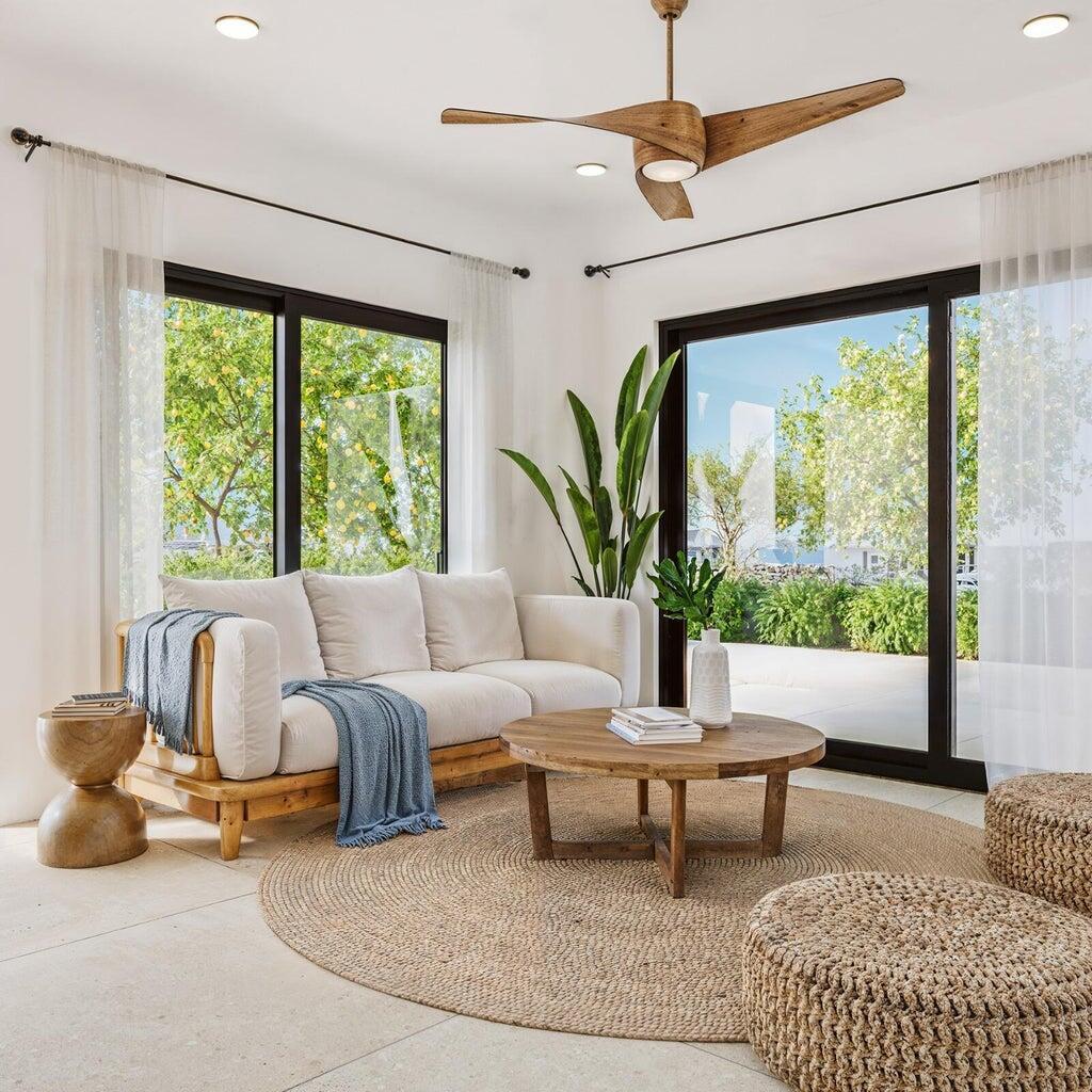 Casa Luna Llena Ii At Cerritos, Pacific