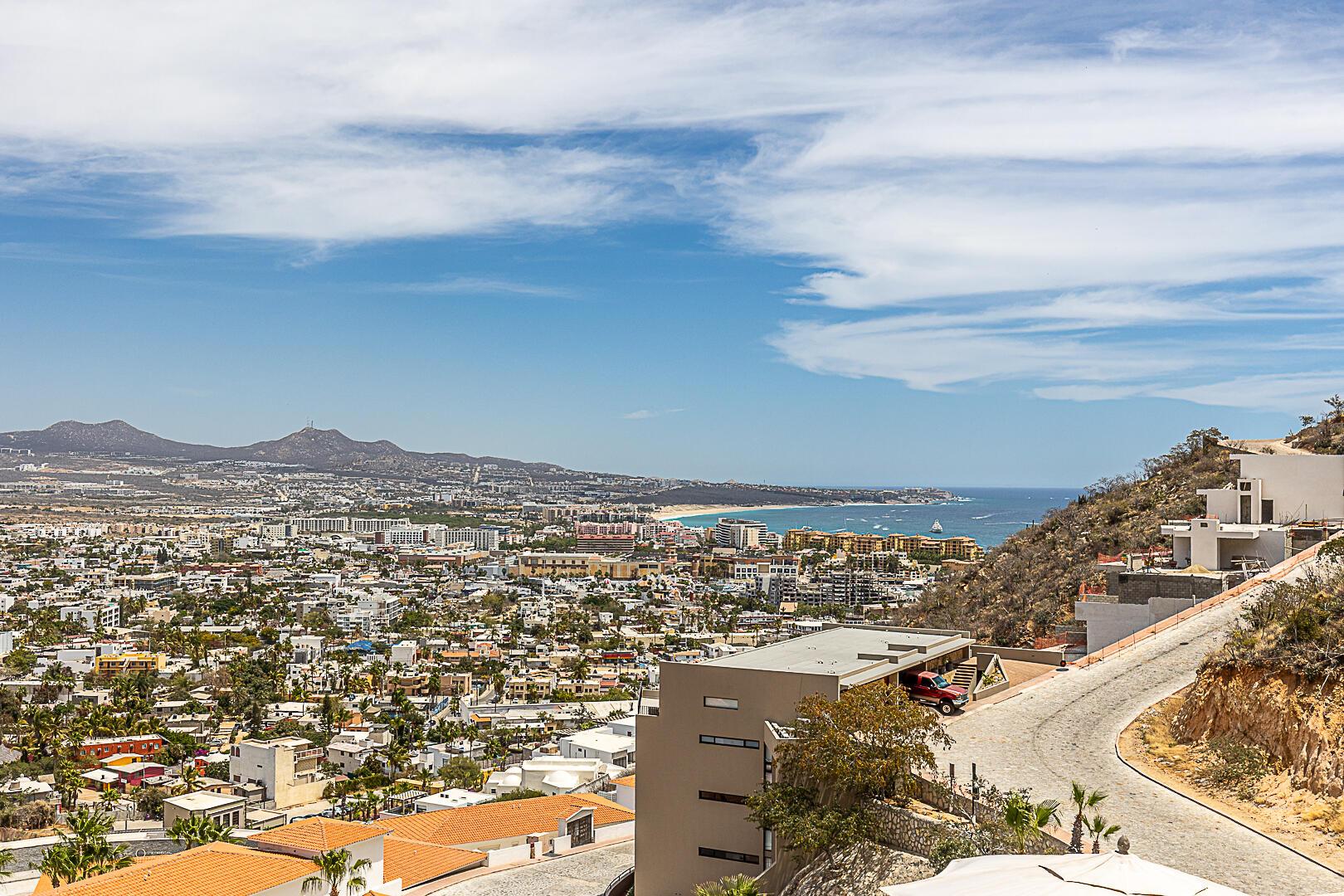 Monteluna, Cabo San Lucas