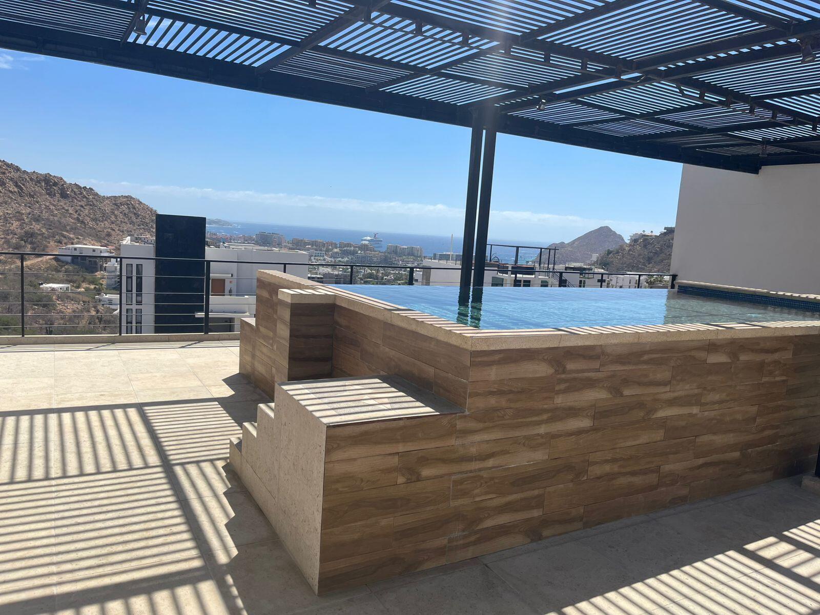 Lunaterra, Cabo San Lucas