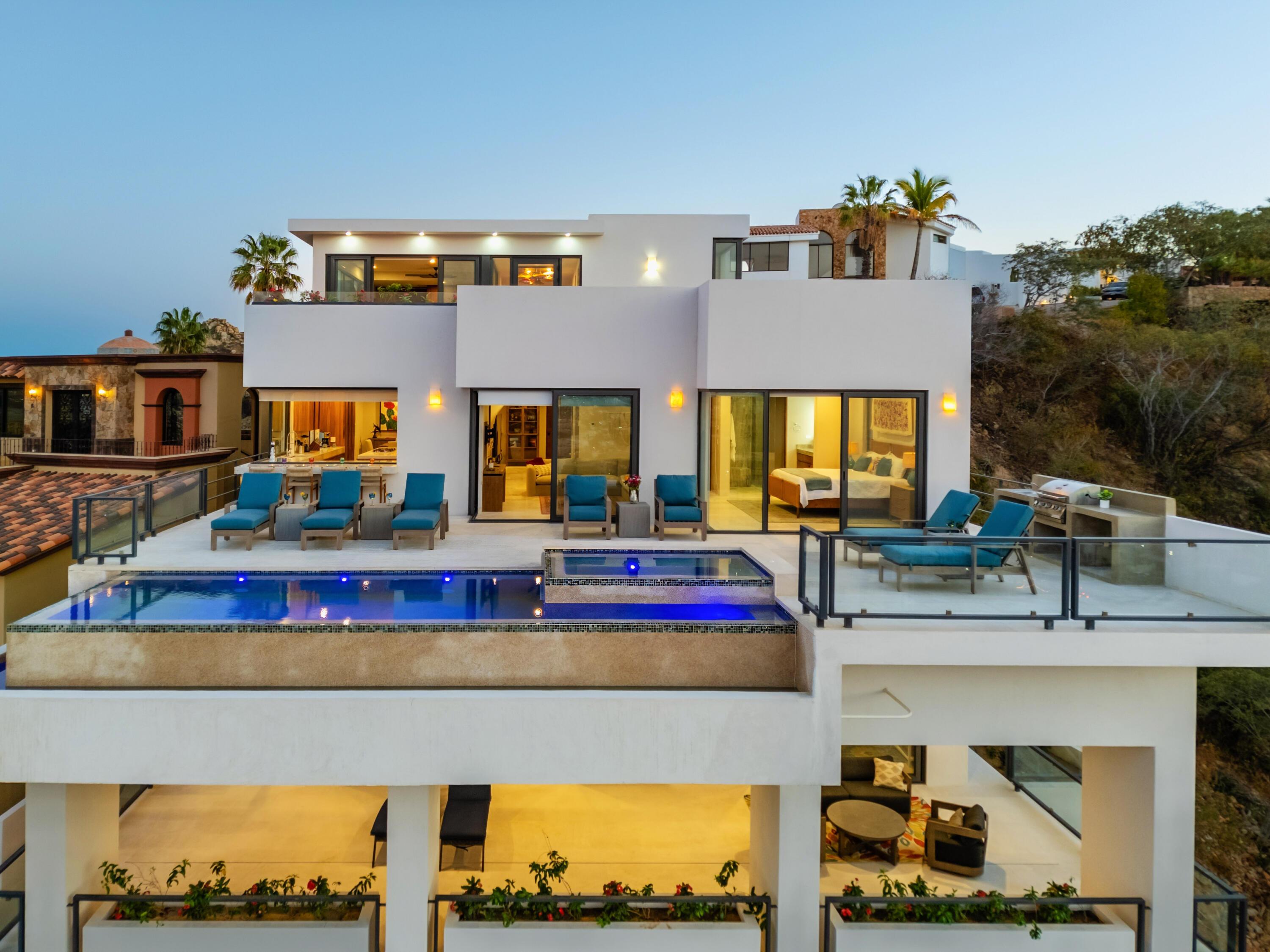 Cam. Grande, Casa Q, Cabo San Lucas