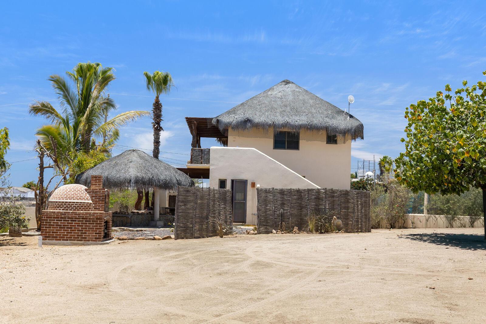 Casa La Morada, Pacific