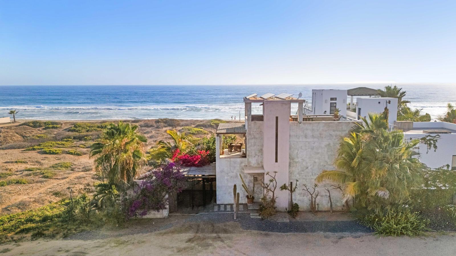 Casa Cinco Flores, Pacific