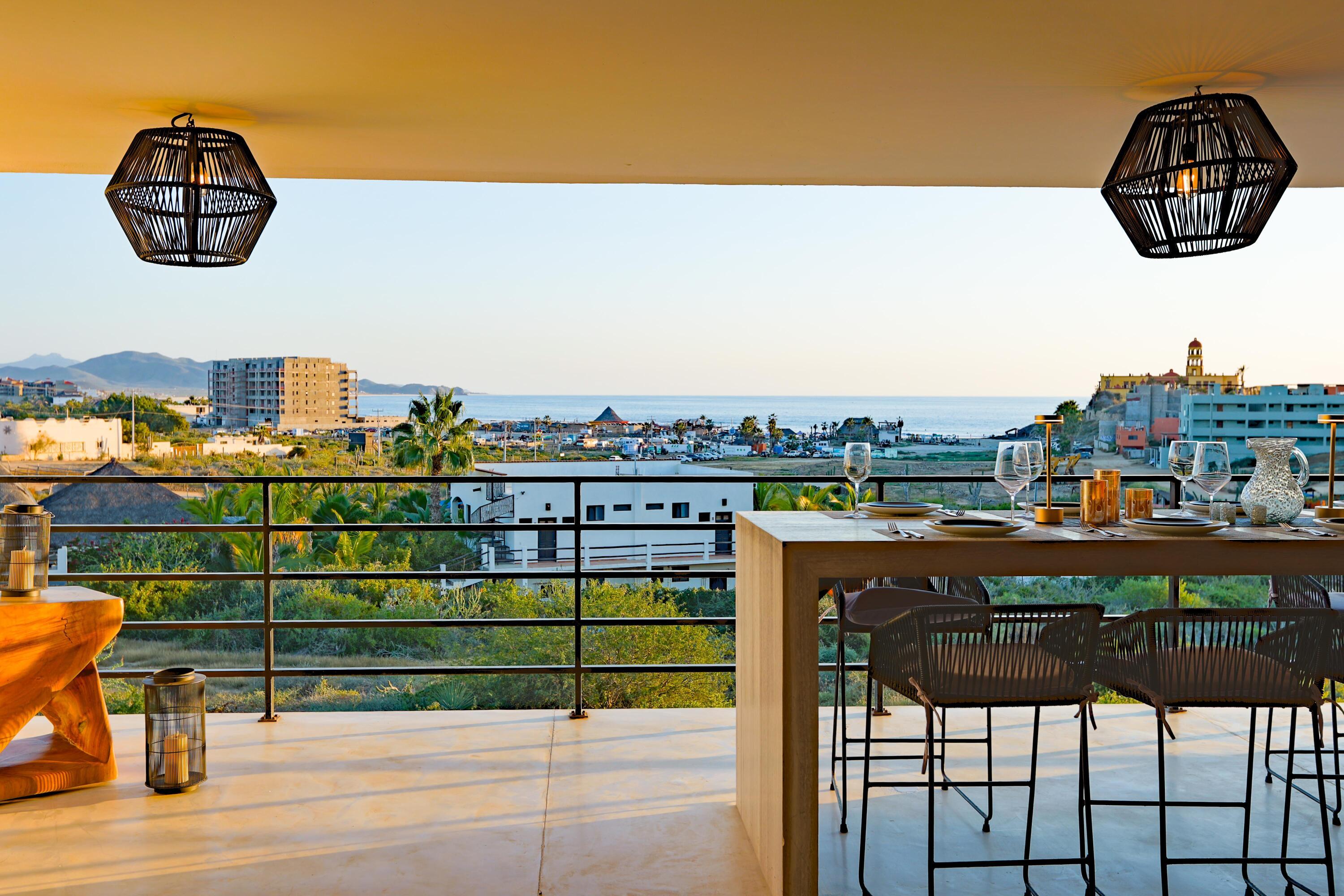 Cerritos Surf Residences, Pacific