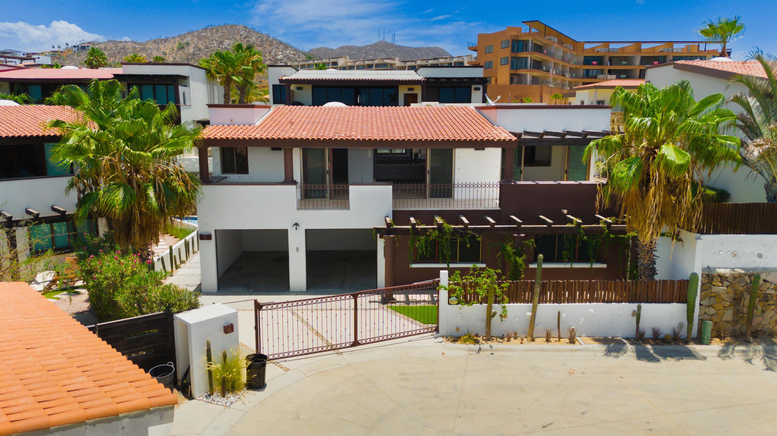 8 Ciruelos, Ciruelos 8, Cabo Corridor
