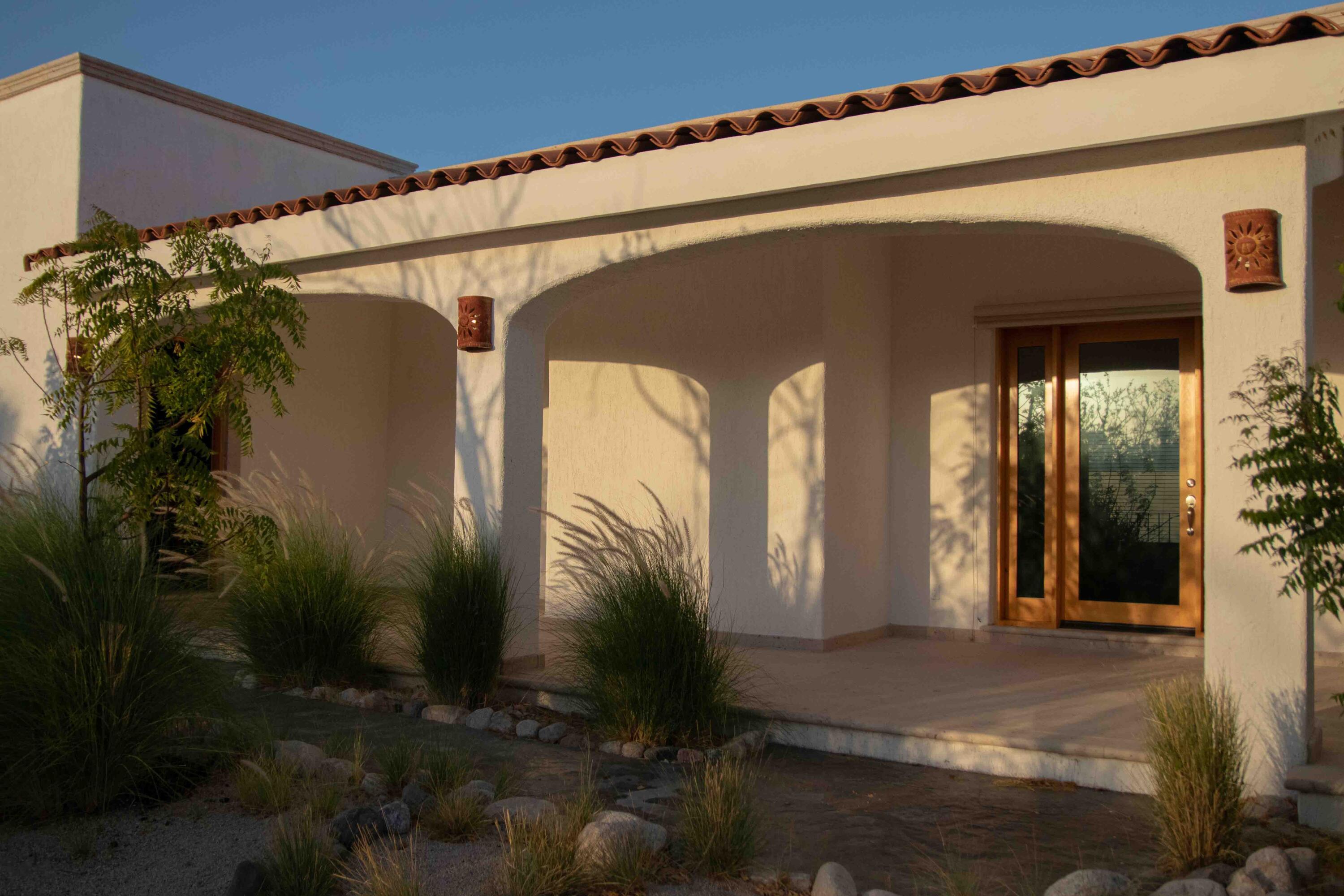 108 Vista Mar, Casa Rosa, La Paz