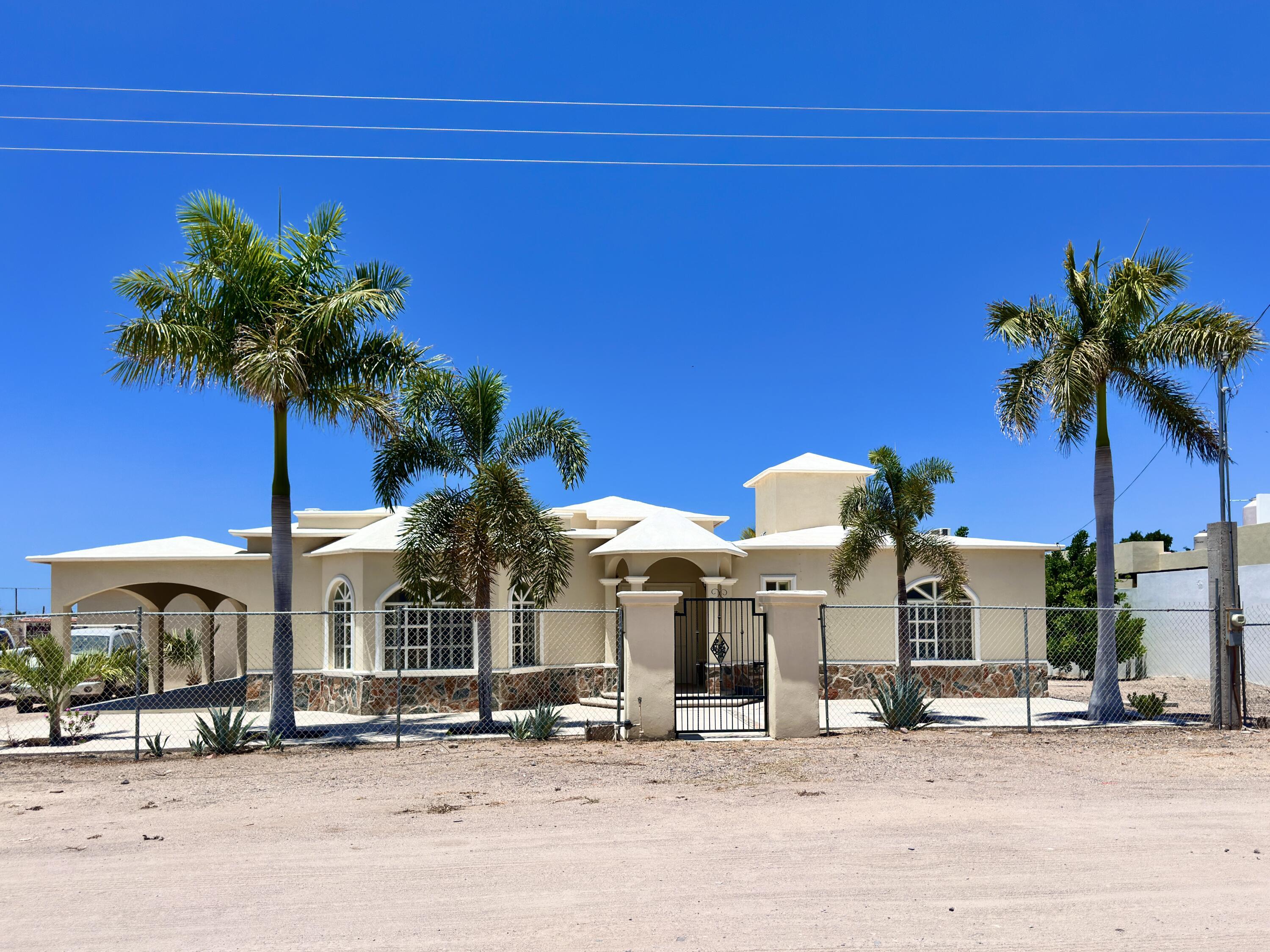 Calle 8, El Centenario, Casa Maria, La Paz